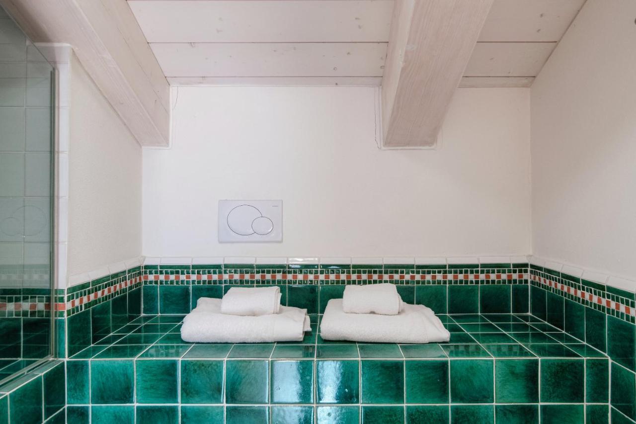 Castello Di Brusata Apartment By Quokka 360 - Romantic Flat With Pool Mendrisio Ngoại thất bức ảnh
